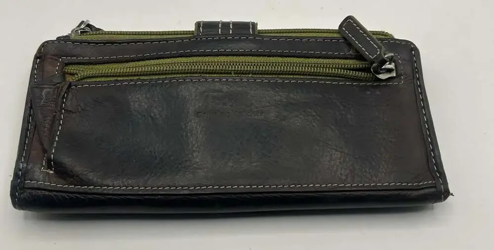 Fossil Vintage Bifold Leather Wallet with Green Accent Lining